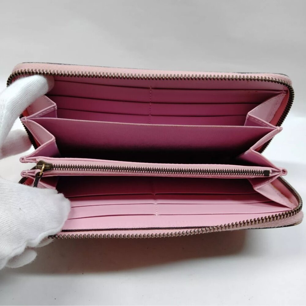 Gucci Supreme Strawberry Long Zip Wallet - Picture 4 of 9
